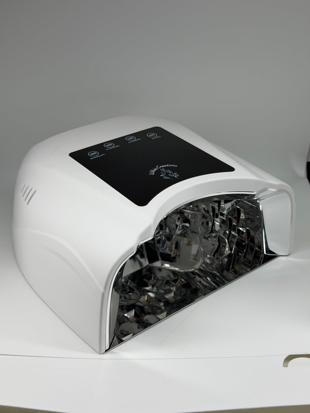Nail lamp