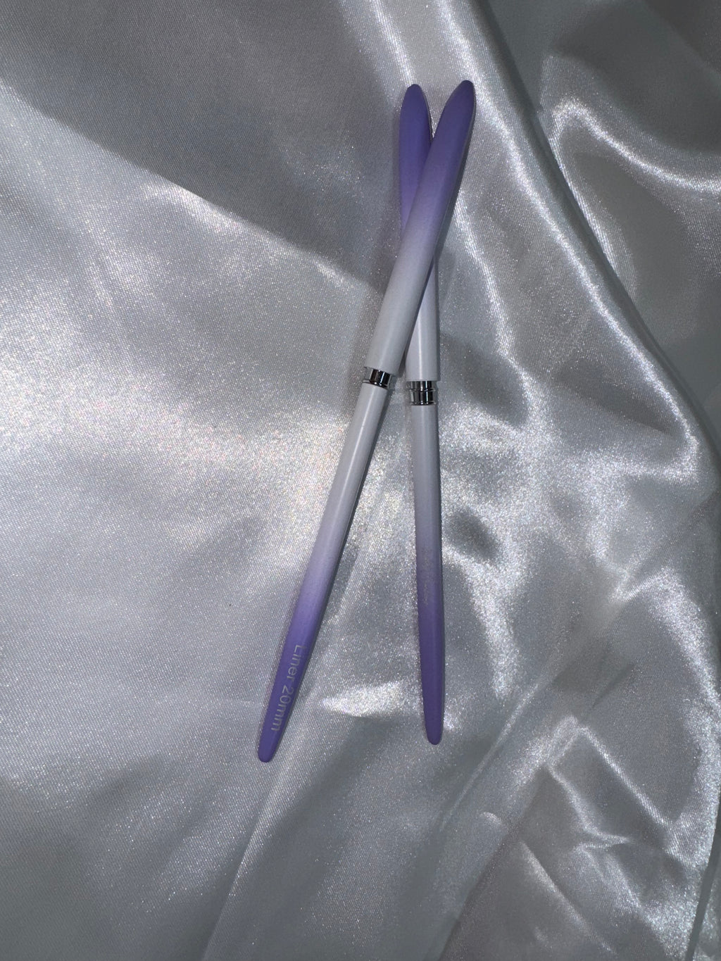 Size 20mm liner brush